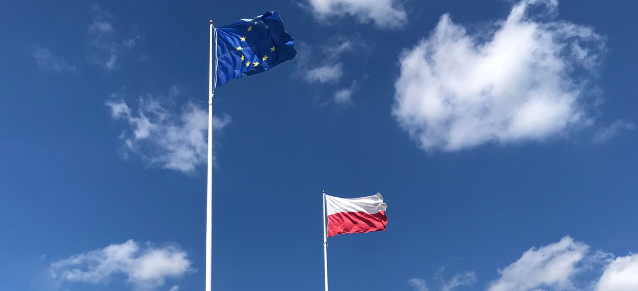 flagi Unii Europejskiej i Polski